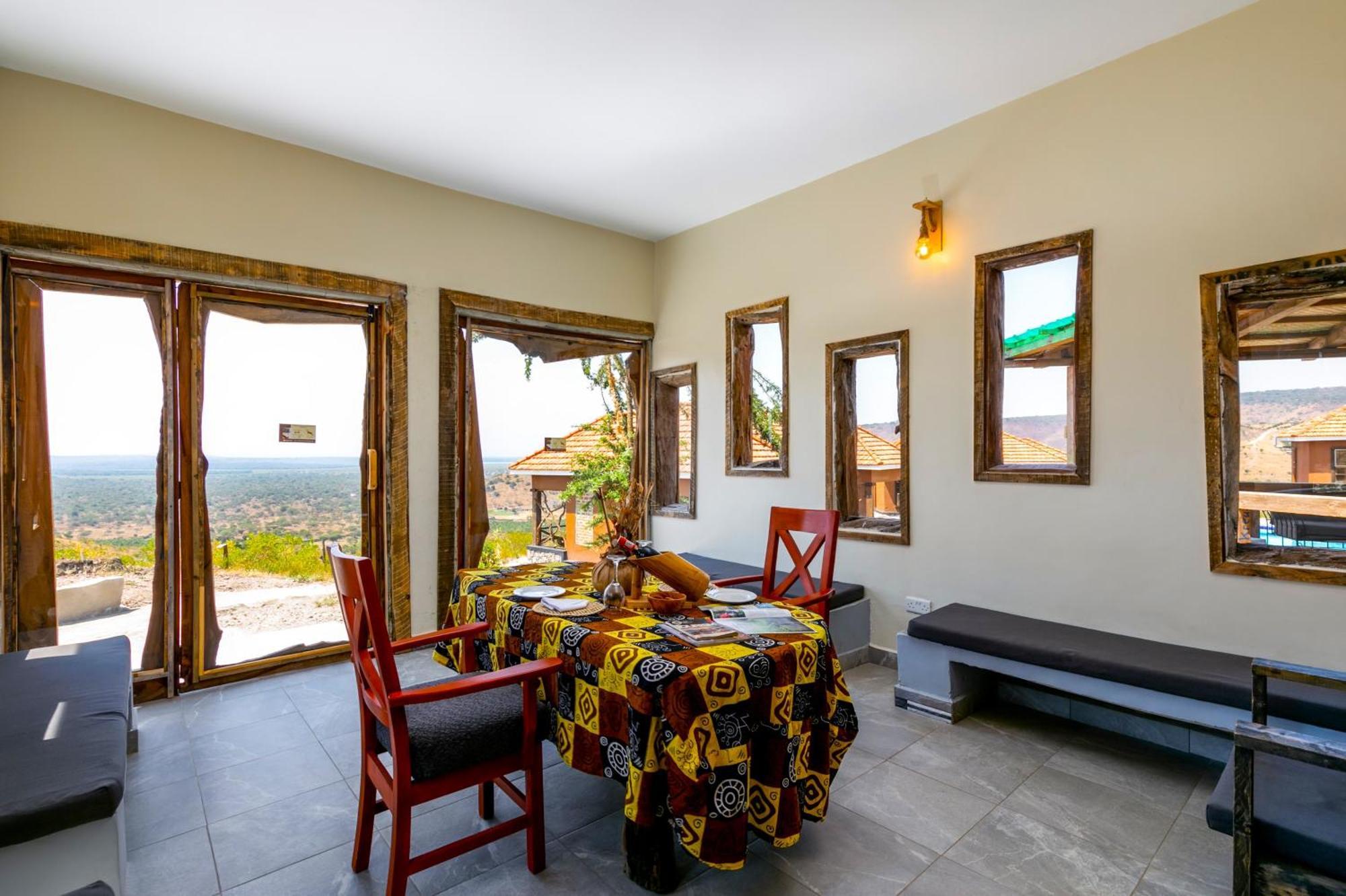 Kigarama Wilderness Lodge Mburo Bakijurura エクステリア 写真