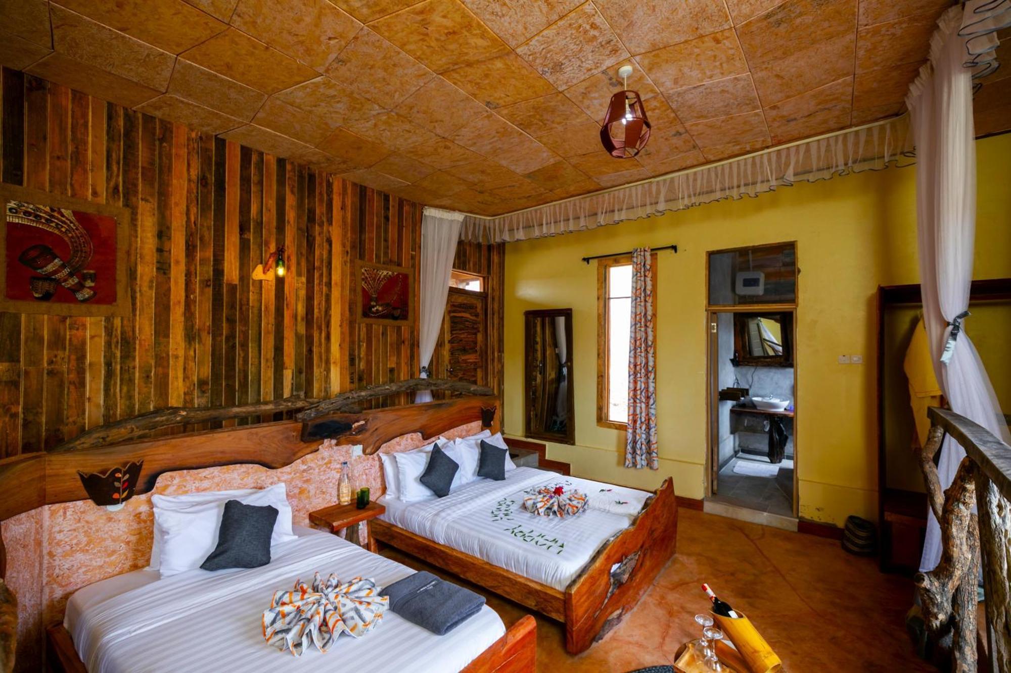 Kigarama Wilderness Lodge Mburo Bakijurura エクステリア 写真